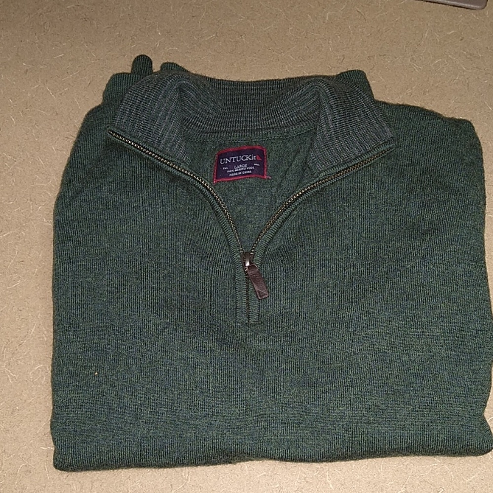 Untuckit 1/4 zip sweater size L 100% wool